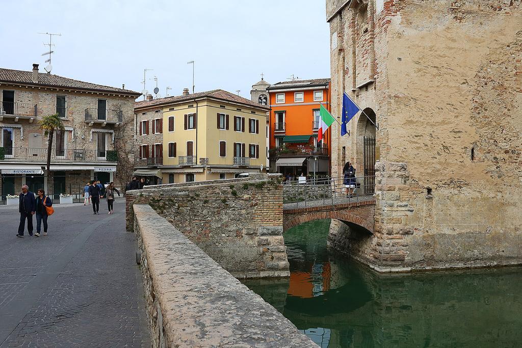 Aurora Sirmione Appartamenti Екстер'єр фото